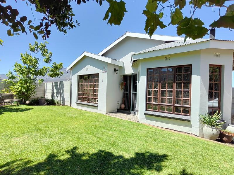 3 Bedroom Property for Sale in Prince Alfred Hamlet Western Cape